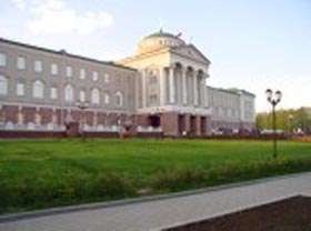 Ижевск Президентский дворец. Фото с сайта www.bibliograf.ru