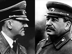Адольф Гитлер и Иосиф Сталин. Фото: www.nnm.ru (с)