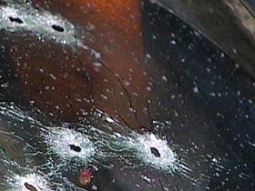 Обстрел автомобиля. Фото: chechnya.ru
