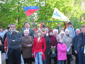 Митинг  против строительства 25-этажного дома на месте сквера в Калининском районе Петербурга.  Фото: Кирилл Бюттнер