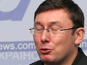 Министр внутренних дел Украины Юрий Луценко. Фото с сайта: www.rospres.com