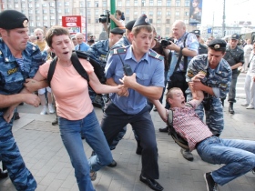 Задержание на "Митинге несогласных" 31 июля 2008 года. Фото: Каспаров.Ru