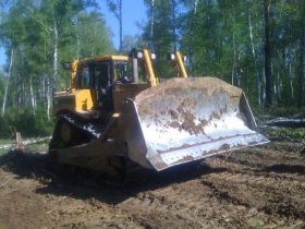 Техника на месте вырубки в Химкинском лесу. Фото из микроблога Ярослава Никитенко