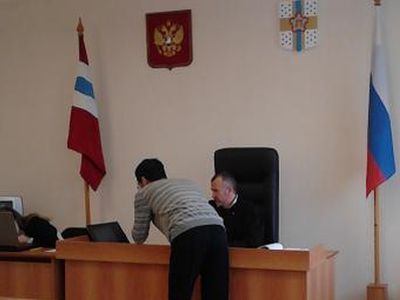 За просмотром доказательств судья Валиулин и Корб. Фото с сайта file.qip.ru