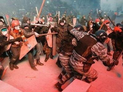 Киев. Волнения 19 января 2014 года. Фото из твиттера Ильи Яшина