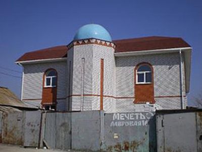 Дом имама и мечеть. Фото: islamrf.ru