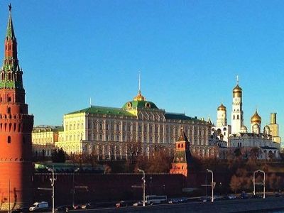 Кремлевский дворец без флага. Фото: facebook.com