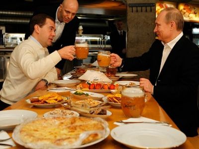 Дмитрий Медведев и Владимир Путин. Фото: fedpress.ru