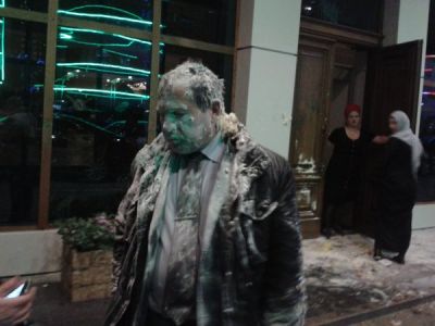 Нападение на Игоря Каляпина в Грозном. Фото: Twitter