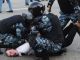 Задержание на митинге. Фото: rbc.ru