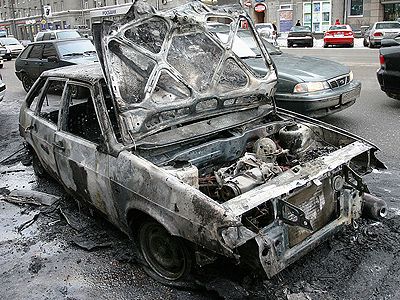 Сгоревший автомобиль Фото: tass.ru