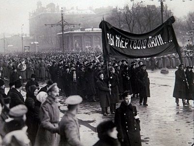 Похороны жертв революции в Петрограде, март 1917. Источник - humus.livejournal.com