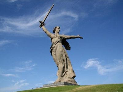 Монумент "Родина-мать". Фото: i022.radikal.ru