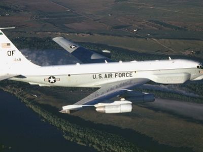 Американский стратегический разведывательный самолет RC-135W. Фото: ytimg.com