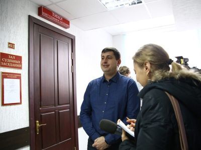 Алексей Беззуб перед судом. Фото: News-russia.info