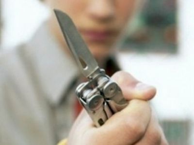Школьник с ножом. Фото: rustelegraph.ru