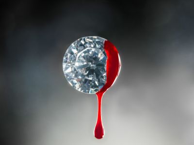 Алмазы и кровь. Иллюстрация: betterdiamondinitiative.org