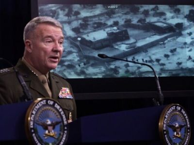Генерал Кеннет Маккензи рассказывает про операцию против Абу Бакра аль-Багдади на пресс-конференции 30 октября 2019 года в Пентагоне. Фото: Алекс Вонг / Getty Images / AFP