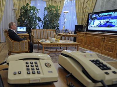 Владимир Путин в своем рабочем кабинете в Ново-Огарево. Фото: Алексей Дружинин/ТАСС