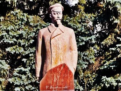 Памятник Дзержинскому. Фото: Александр Воронин, Каспаров.Ru