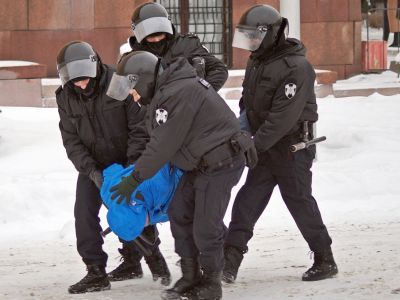 Полиция на акции. Фото: Александр Воронин, Каспаров.Ru